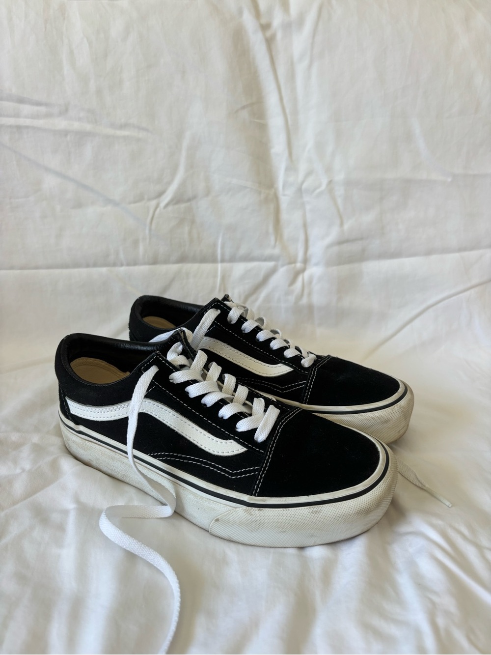 Vans Black and White Old Skool Classic Lace-Up Sneakers - Picture 2 of 7